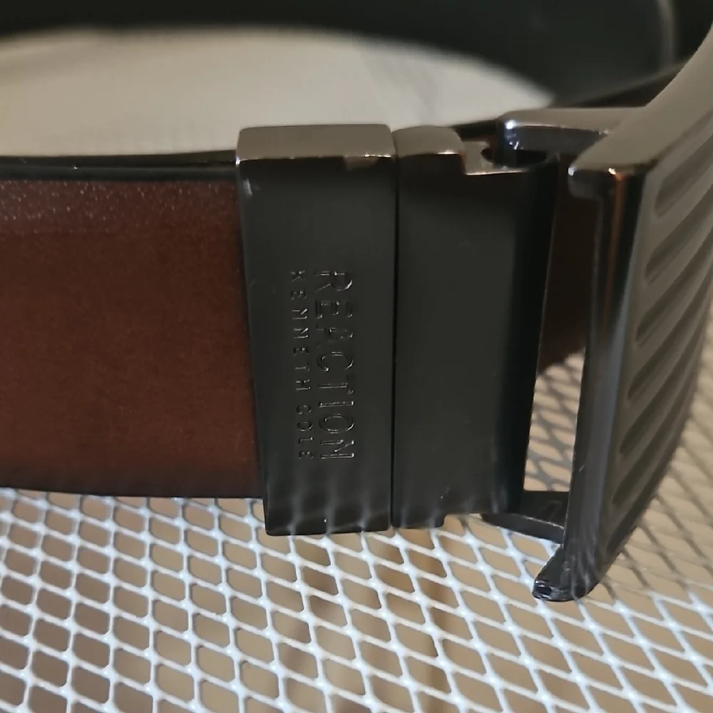 Kenneth Cole Brown and Black Imitation  Leather Belt with Metal Buckle Size MED